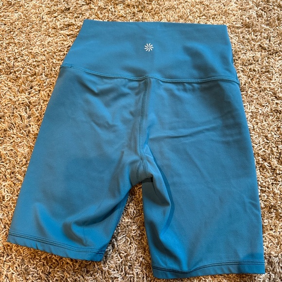 EUC Athleta Transcend 7” Bike Short XS - Picture 3 of 3